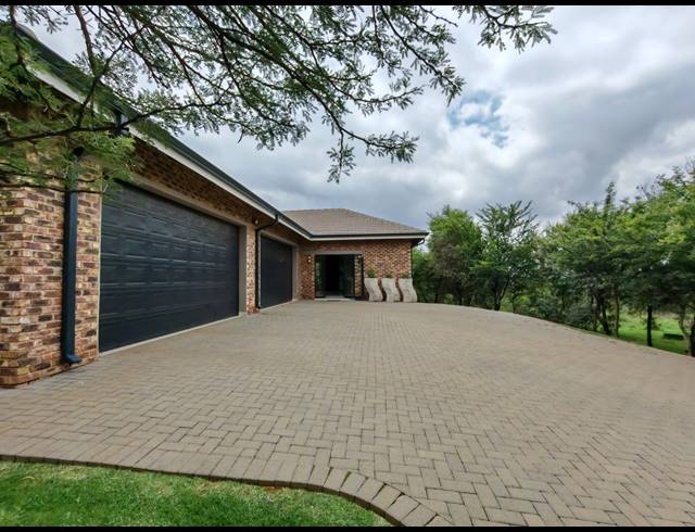 49,991M² FARM FOR SALE IN THREE RIVERS EAST